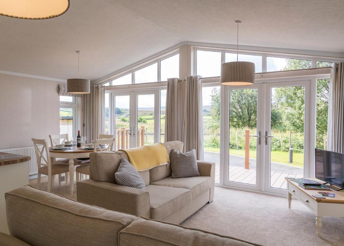 Newby  Great Harlow Views מראה חיצוני תמונה